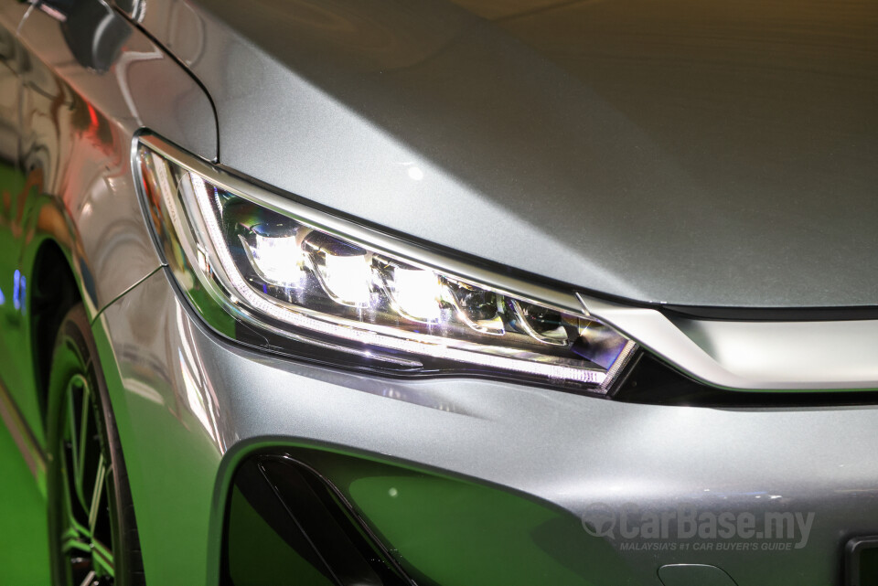 BYD M6 Mk2 Facelift (2024) Exterior