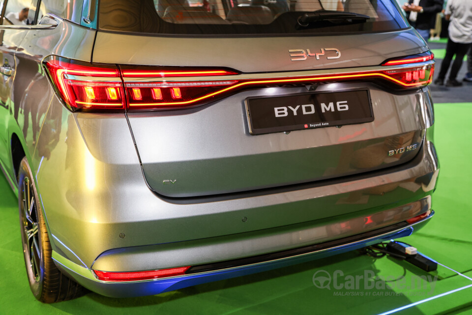 BYD M6 Mk2 Facelift (2024) Exterior