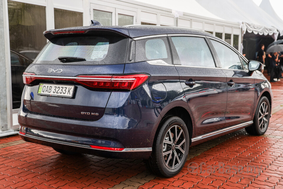 BYD M6 Mk2 Facelift (2024) Exterior