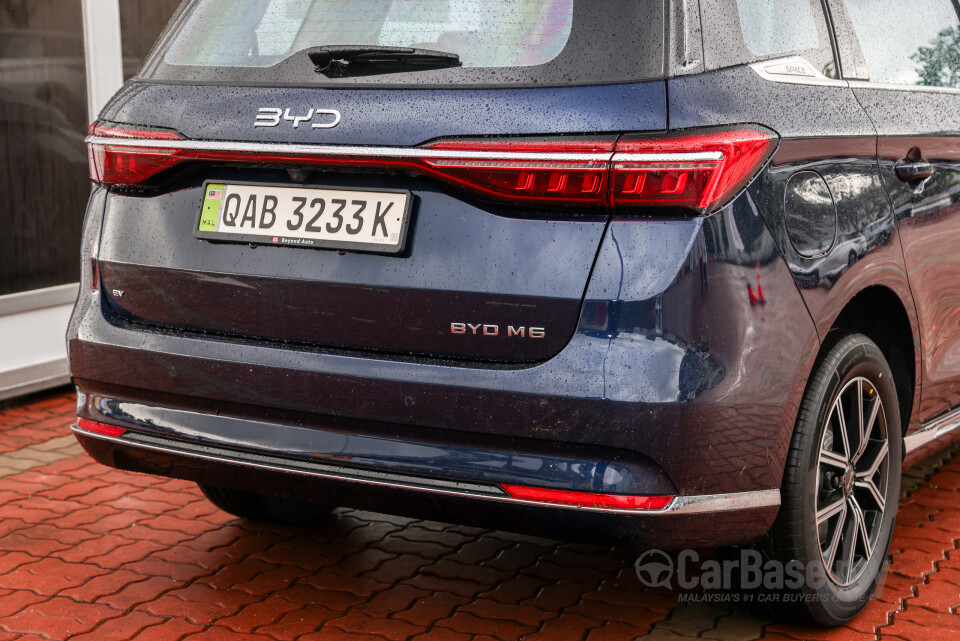 BYD M6 Mk2 Facelift (2024) Exterior