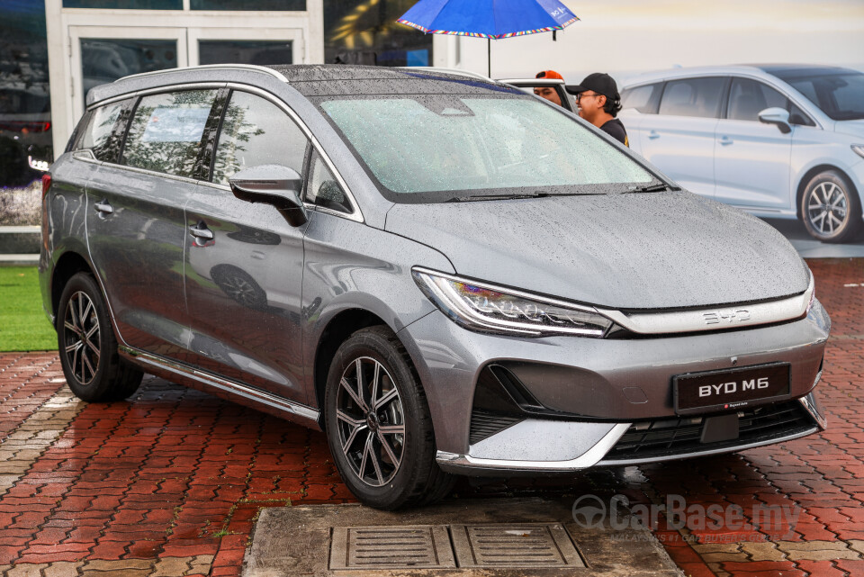 BYD M6 Mk2 Facelift (2024) Exterior