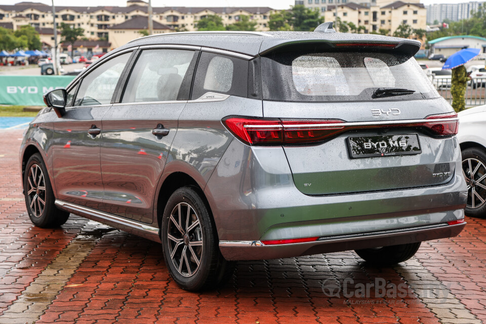 BYD M6 Mk2 Facelift (2024) Exterior