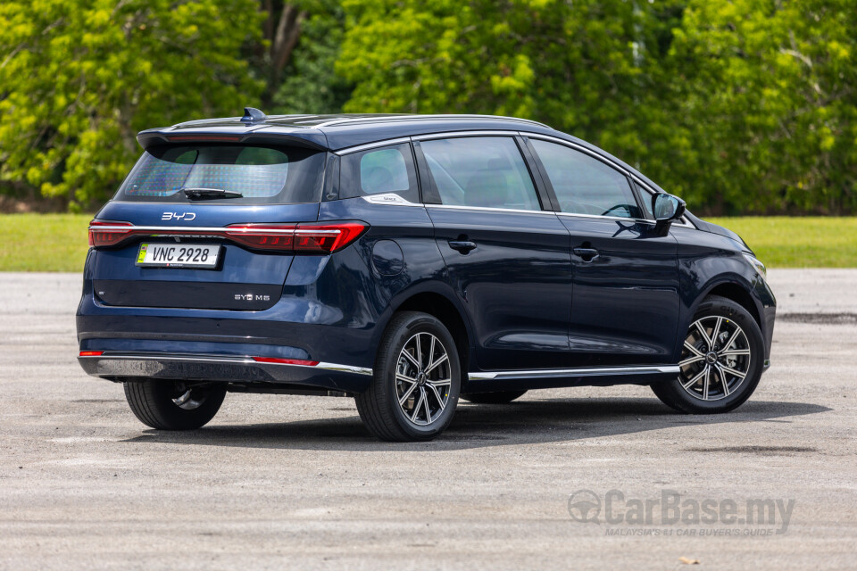 BYD M6 Mk2 Facelift (2024) Exterior
