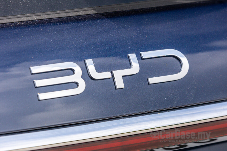 BYD M6 Mk2 Facelift (2024) Exterior