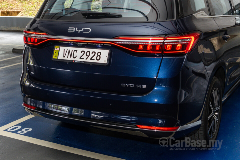 BYD M6 Mk2 Facelift (2024) Exterior