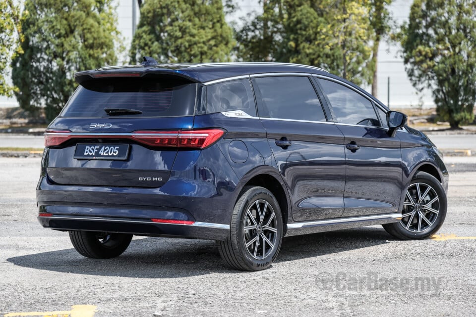 BYD M6 Mk2 Facelift (2024) Exterior