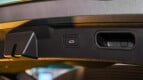 BYD M6 Interior photo
