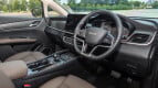 BYD M6 Interior photo