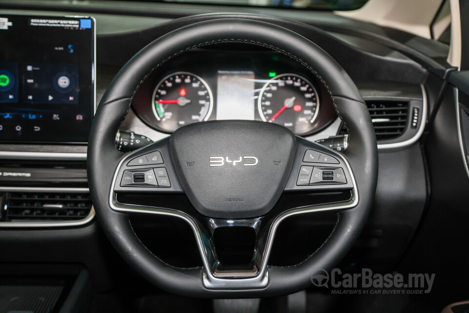 BYD M6 Mk2 Facelift (2024) Interior