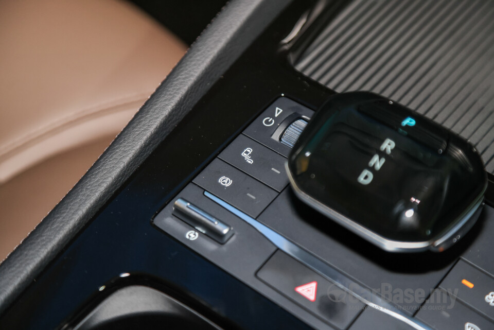 BYD M6 Mk2 Facelift (2024) Interior