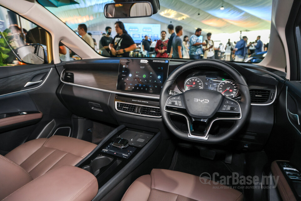 BYD M6 Mk2 Facelift (2024) Interior