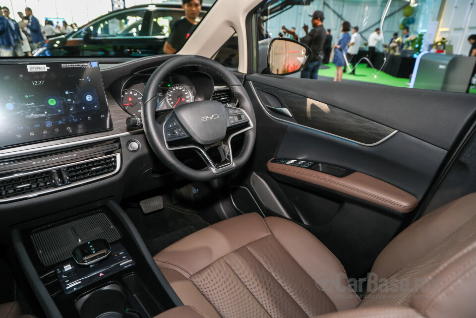 BYD M6 Mk2 Facelift (2024) Interior
