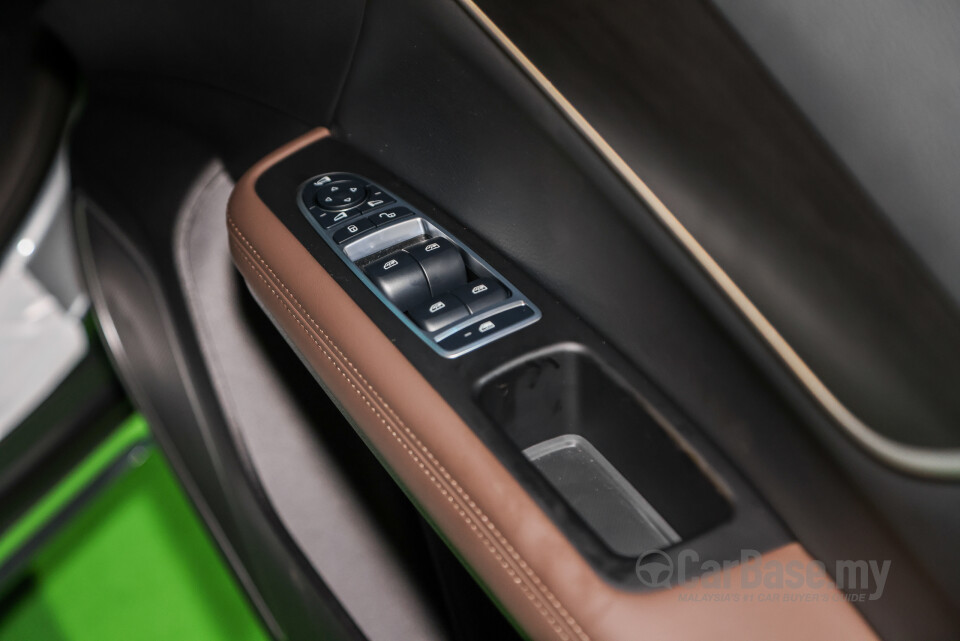 BYD M6 Mk2 Facelift (2024) Interior