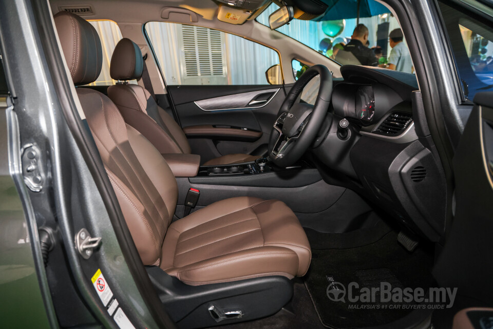 BYD M6 Mk2 Facelift (2024) Interior