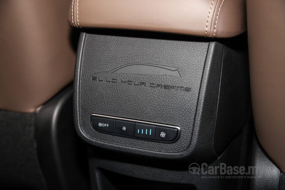BYD M6 Mk2 Facelift (2024) Interior