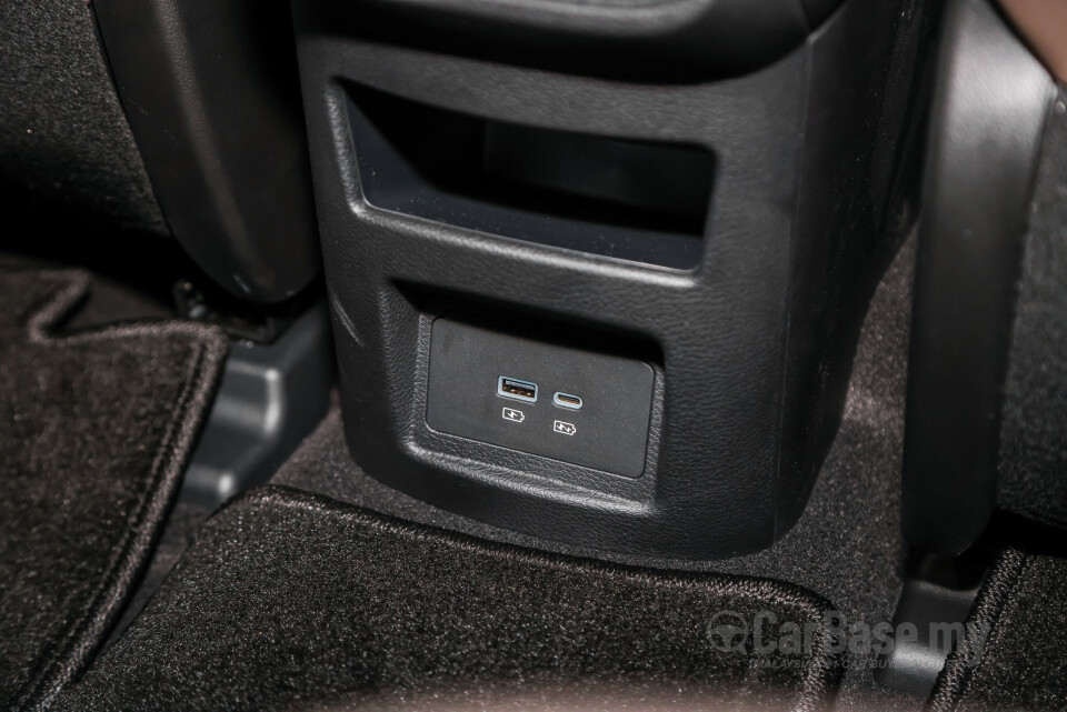 BYD M6 Mk2 Facelift (2024) Interior