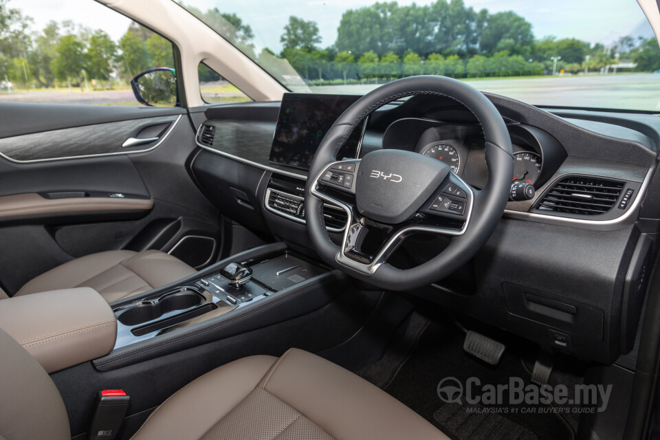 BYD M6 Mk2 Facelift (2024) Interior