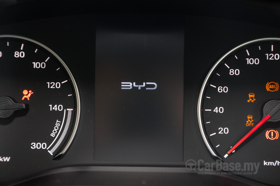 BYD M6 Mk2 Facelift (2024) Interior