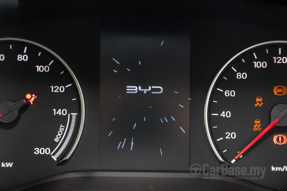 BYD M6 Mk2 Facelift (2024) Interior
