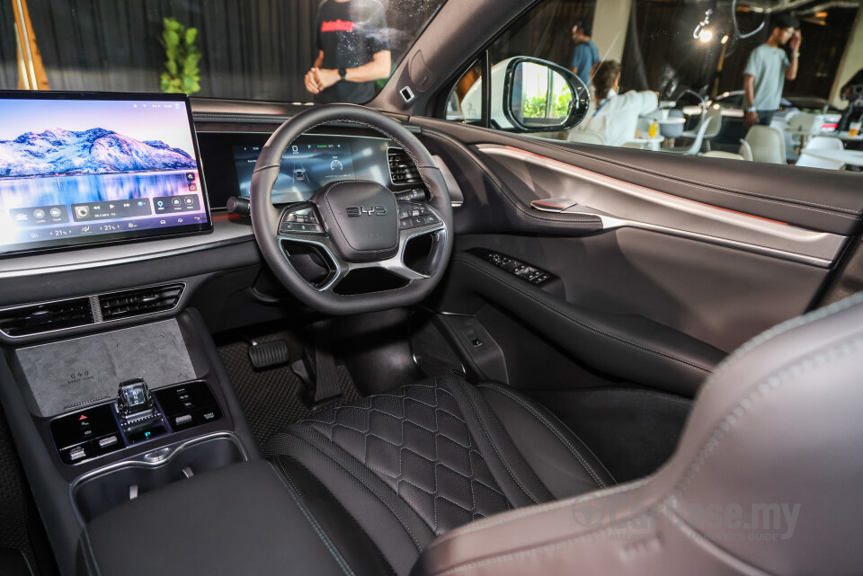 BYD Sealion 7 Mk1 (2024) Interior