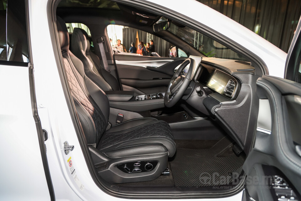 BYD Sealion 7 Mk1 (2024) Interior