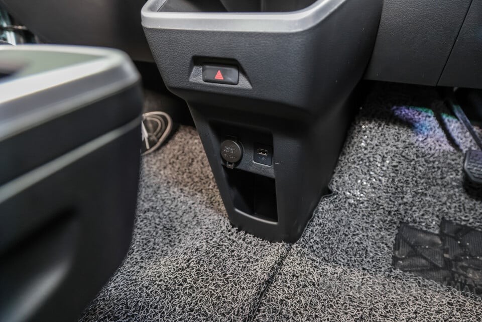 Neta Neta V Gen1 (2023) Interior