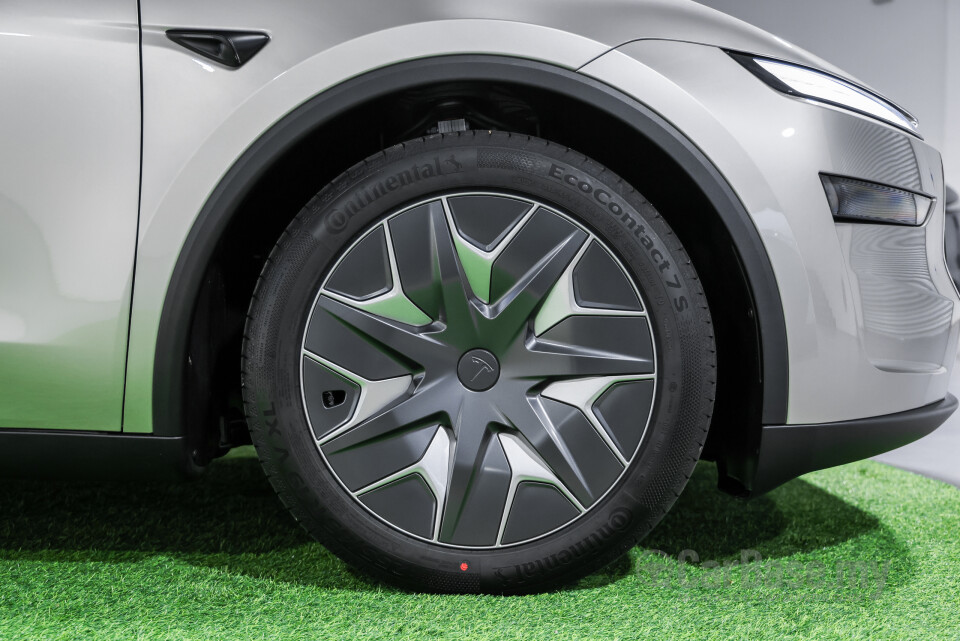 Tesla Model Y Juniper (2025) Exterior