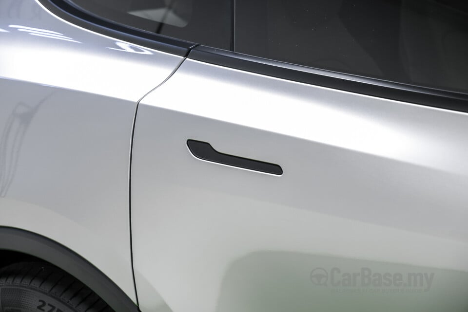 Tesla Model Y Juniper (2025) Exterior