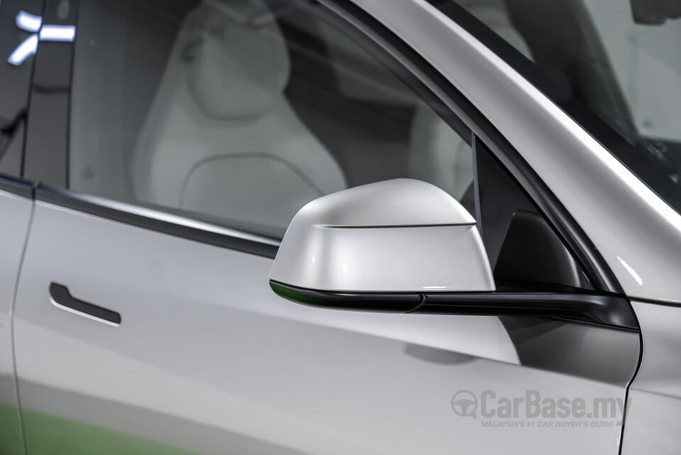 Tesla Model Y Juniper (2025) Exterior
