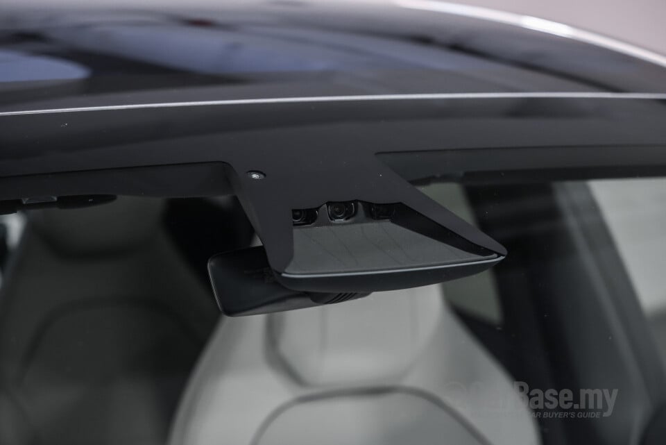 Tesla Model Y Juniper (2025) Exterior