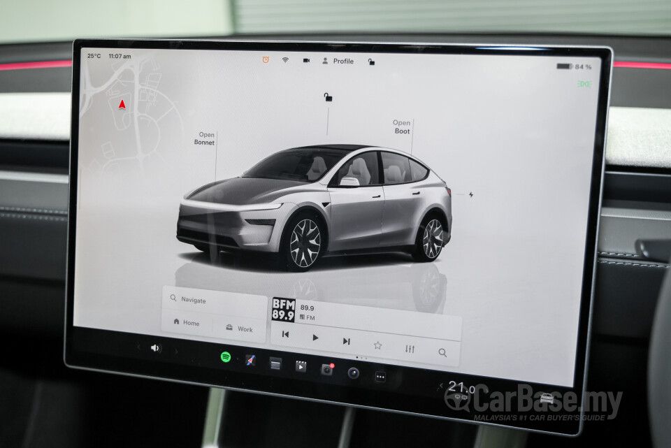Tesla Model Y Juniper (2025) Interior