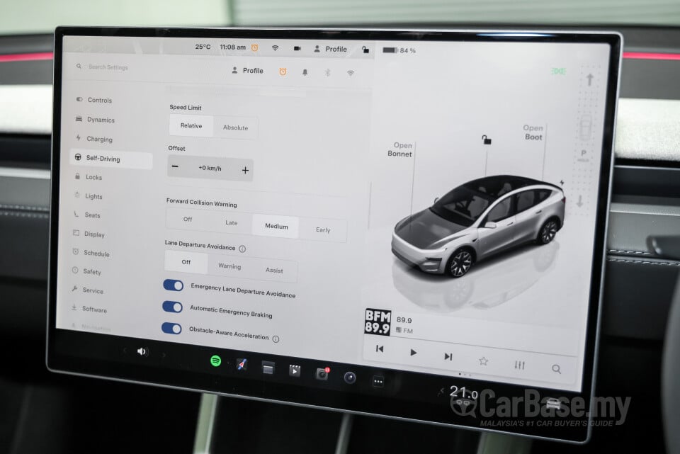 Tesla Model Y Juniper (2025) Interior