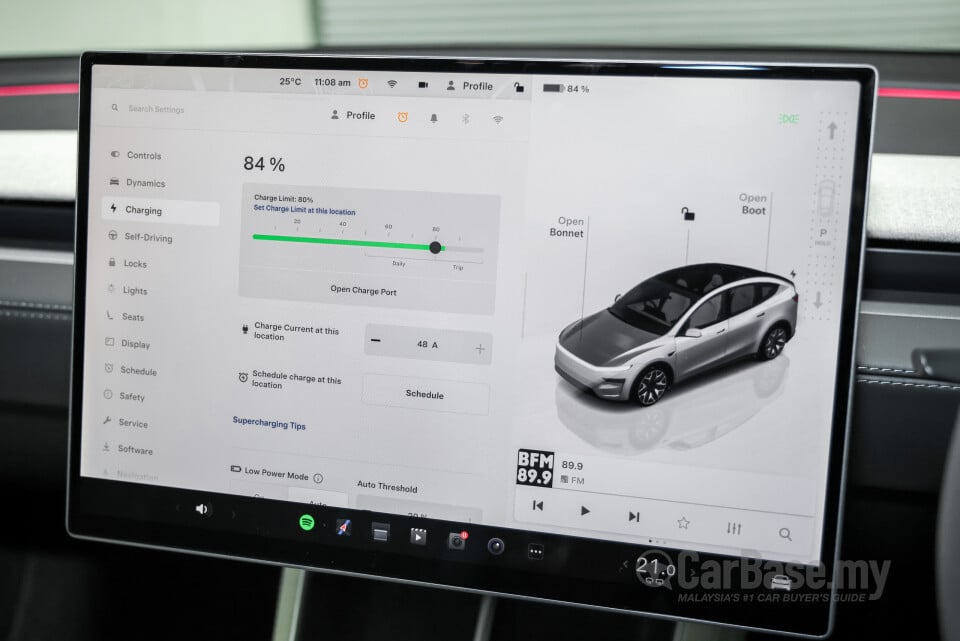 Tesla Model Y Juniper (2025) Interior