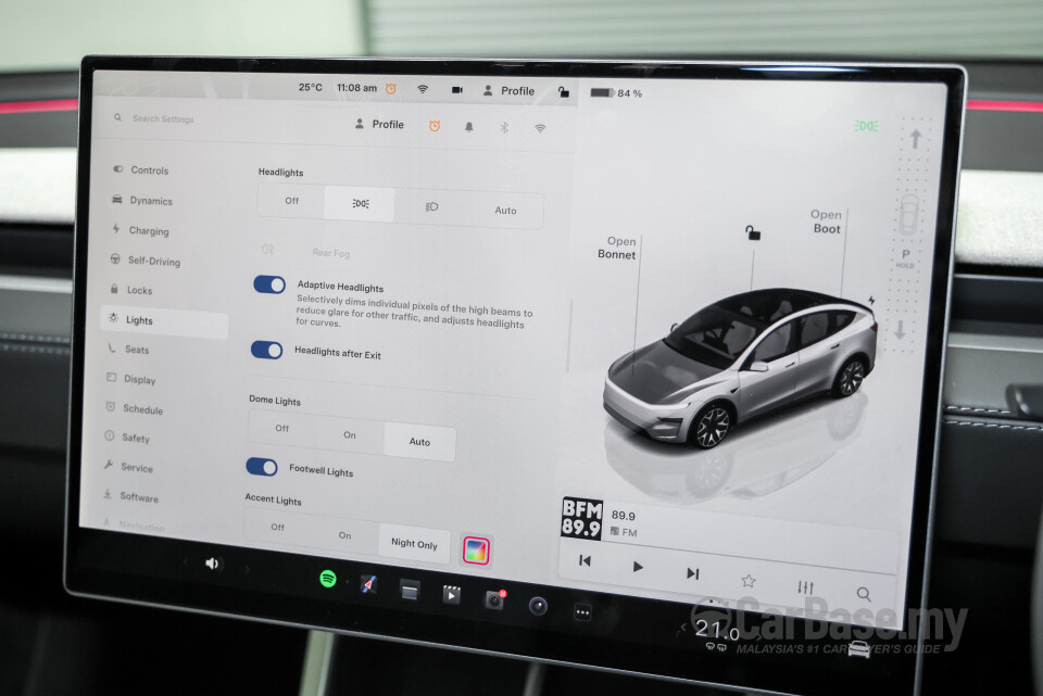 Tesla Model Y Juniper (2025) Interior