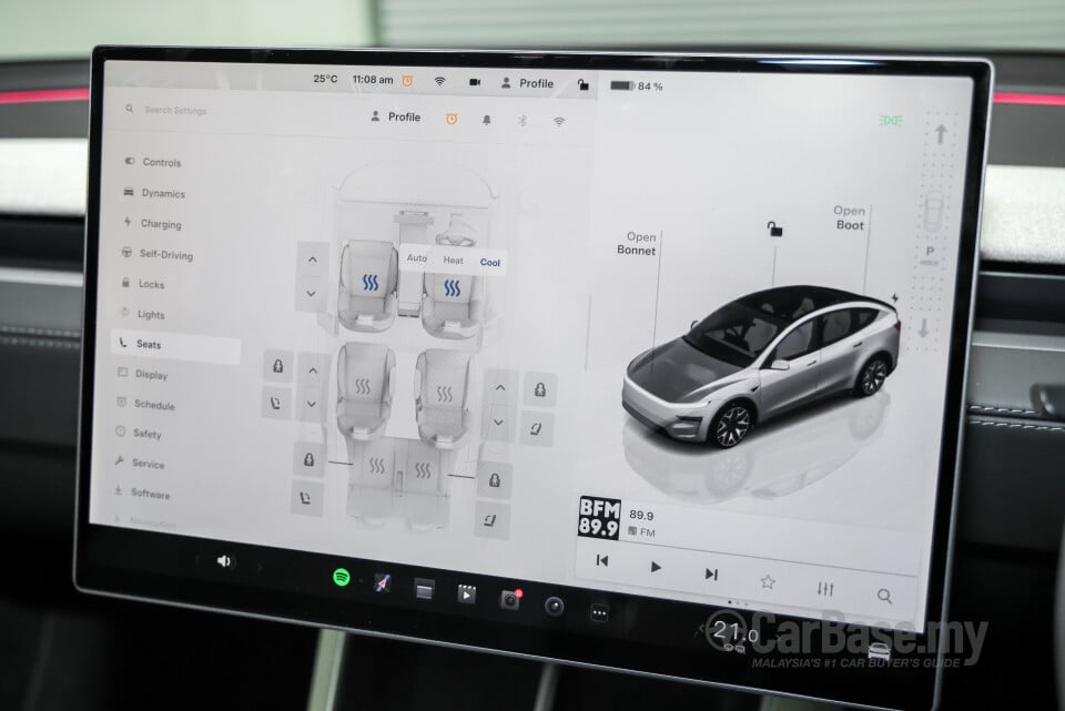 Tesla Model Y Juniper (2025) Interior