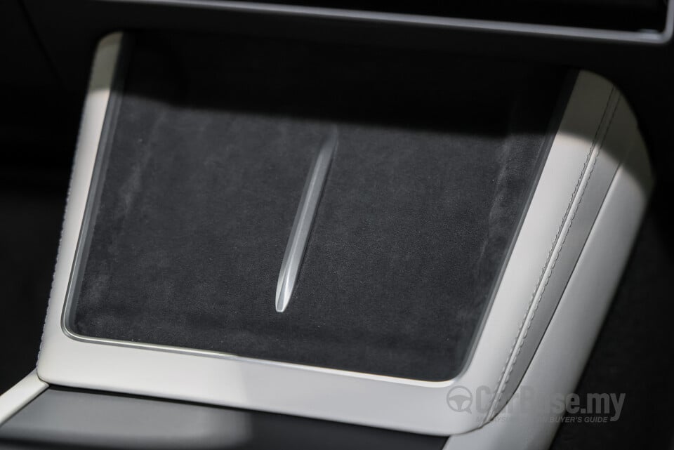 Tesla Model Y Juniper (2025) Interior