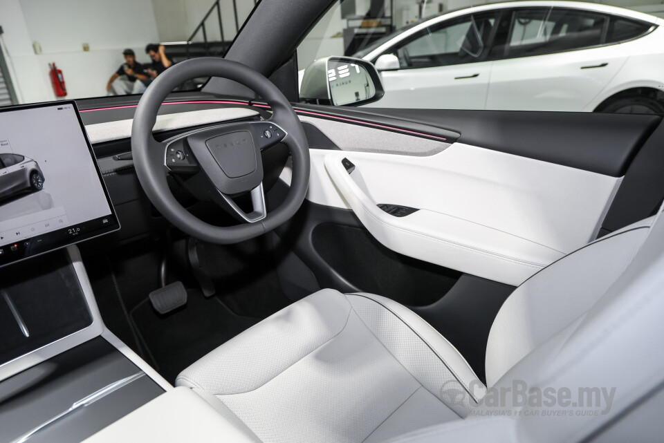 Tesla Model Y Juniper (2025) Interior