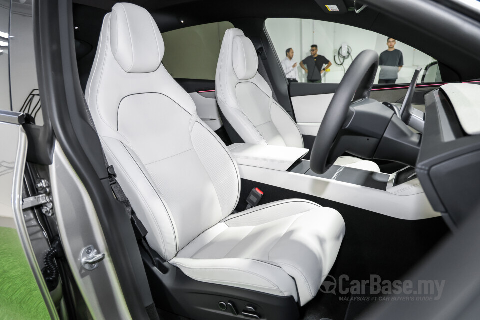 Tesla Model Y Juniper (2025) Interior