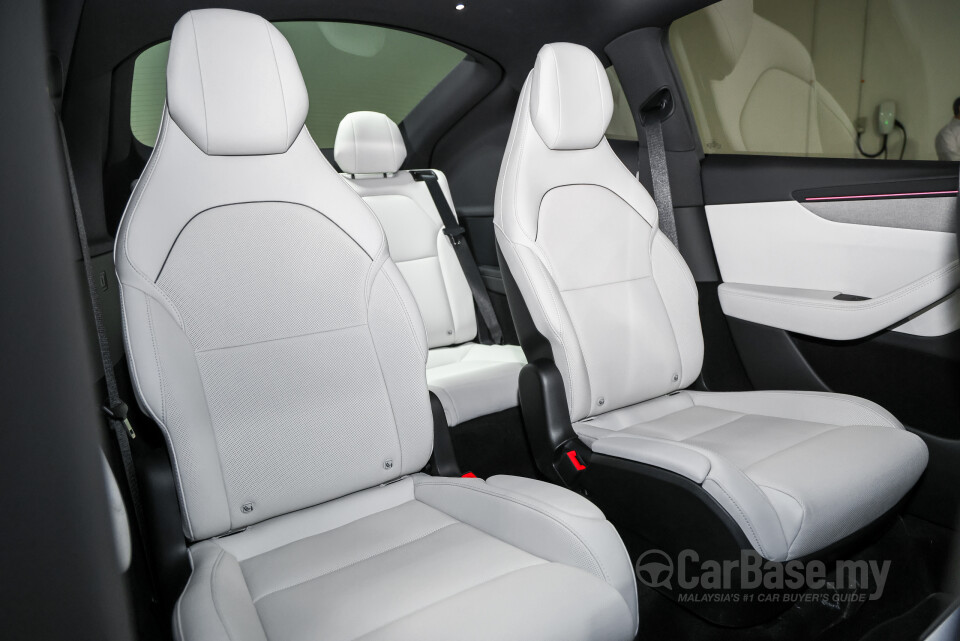 Tesla Model Y Juniper (2025) Interior