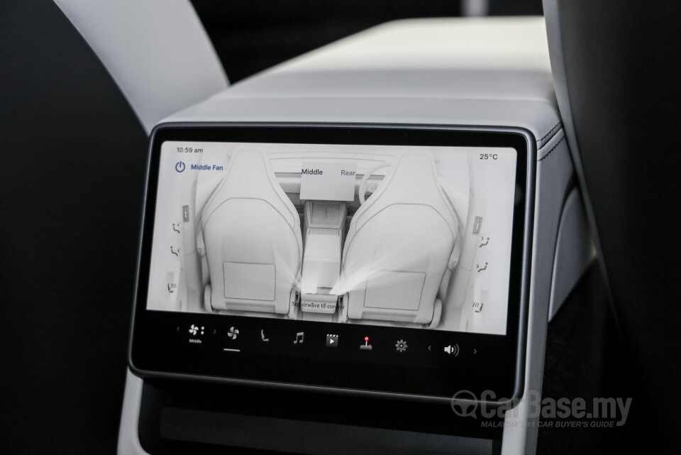 Tesla Model Y Juniper (2025) Interior