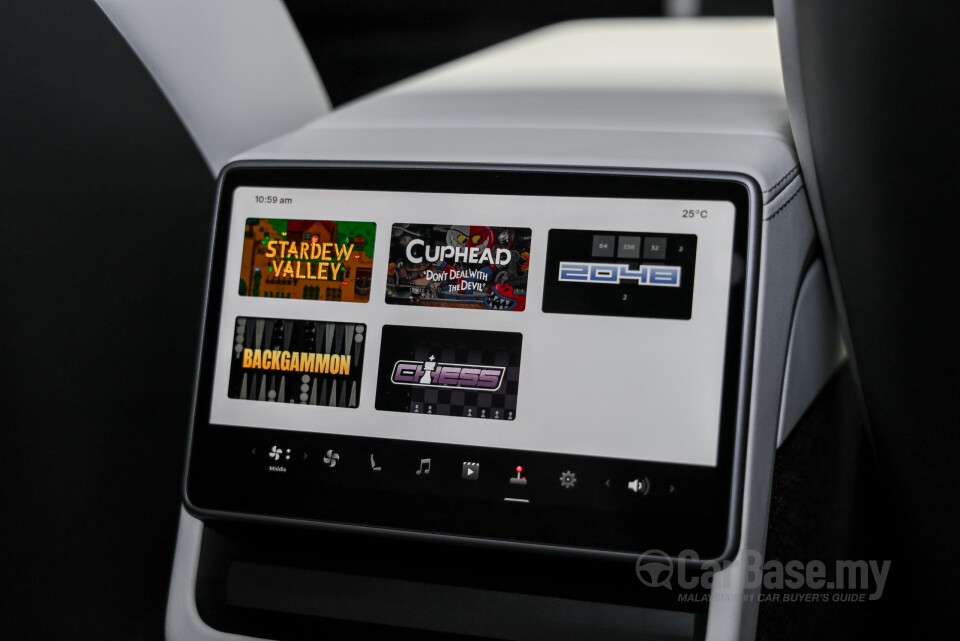 Tesla Model Y Juniper (2025) Interior
