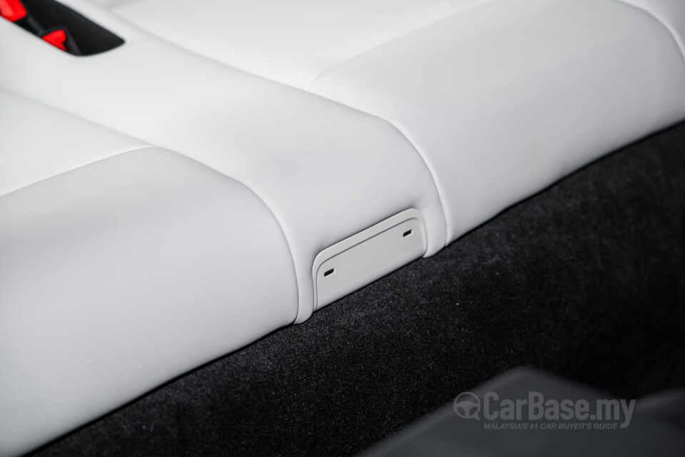 Tesla Model Y Juniper (2025) Interior