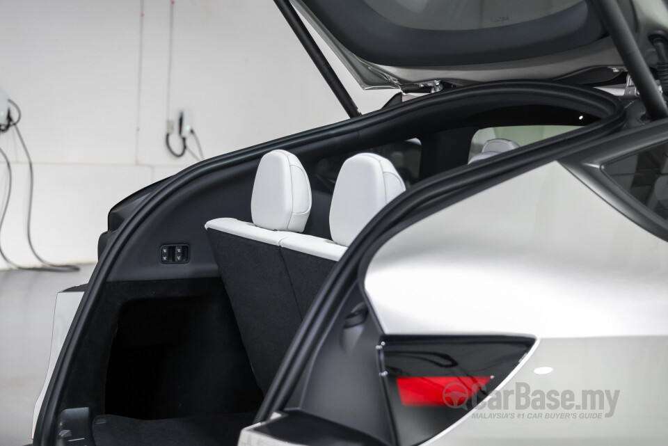 Tesla Model Y Juniper (2025) Interior