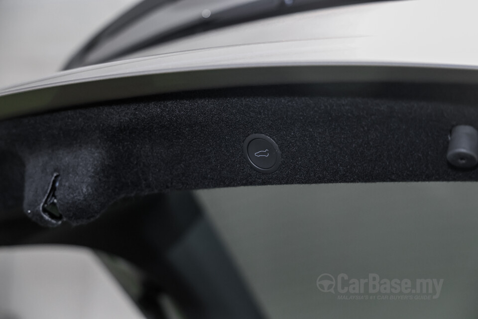 Tesla Model Y Juniper (2025) Interior