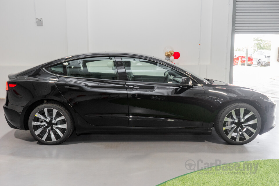 Tesla Model 3 Highland Facelift (2023) Exterior