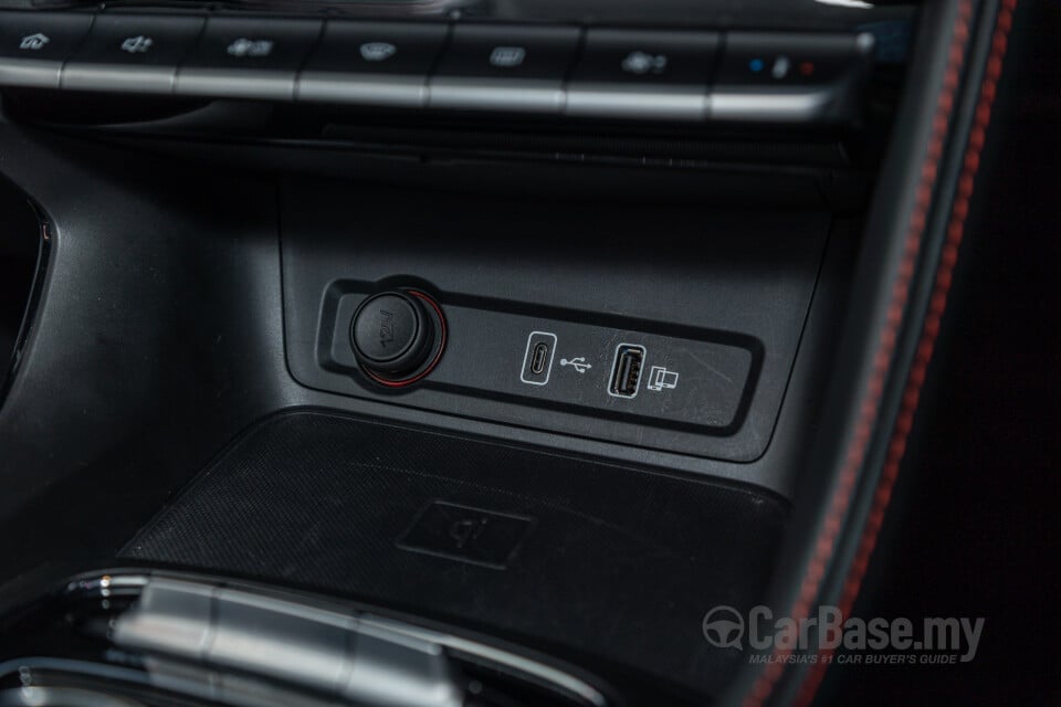 MG ZS EV Mk1 Facelift (2024) Interior