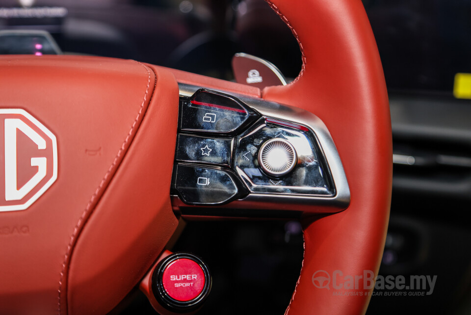MG Cyberster Mk1 (2024) Interior