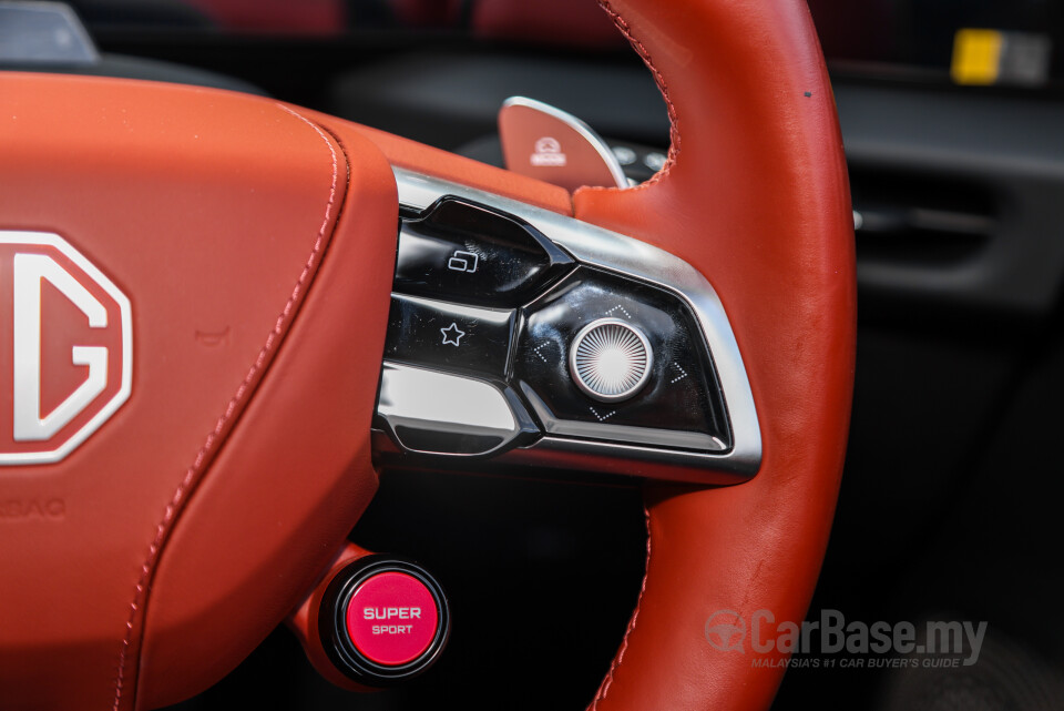 MG Cyberster Mk1 (2024) Interior