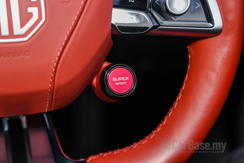 MG Cyberster Mk1 (2024) Interior