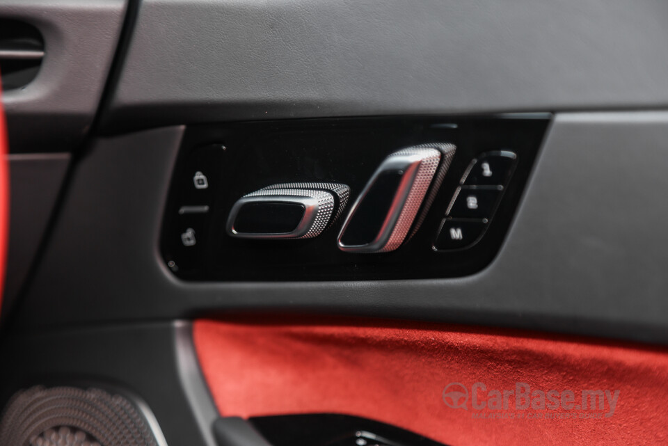 MG Cyberster Mk1 (2024) Interior
